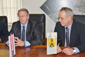 Podpis pogodbe za gradnjo dodatnih prostorov šole v Komendi6